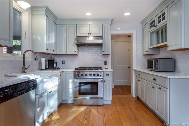 23 Cook St, House other with 3 bedrooms, 3 bathrooms and 2 parking in Washington Depot CT | Image 7