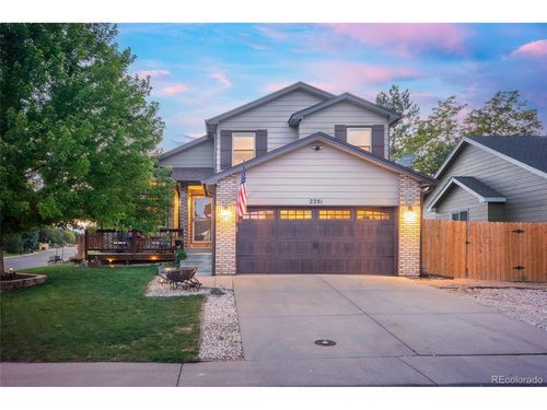2201 Stuart St, Longmont, CO, 80501-7537 | Card Image
