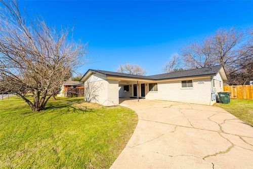 4306 Shallowbrook Trl, Austin, TX, 78744-3912 | Card Image