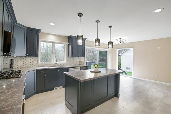 14-6737 Stonebridge Ct 0009 | Image 9