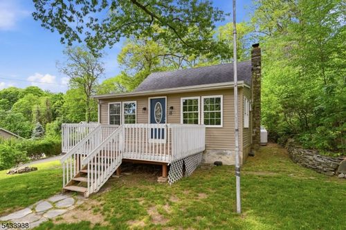 16 Morsemere Rd, Hewitt, NJ, 07421-1637 | Card Image