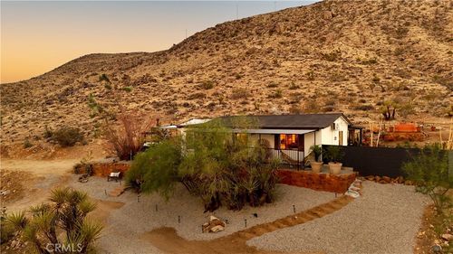 58587 Oleander Dr, Yucca Valley, CA, 92284-5580 | Card Image