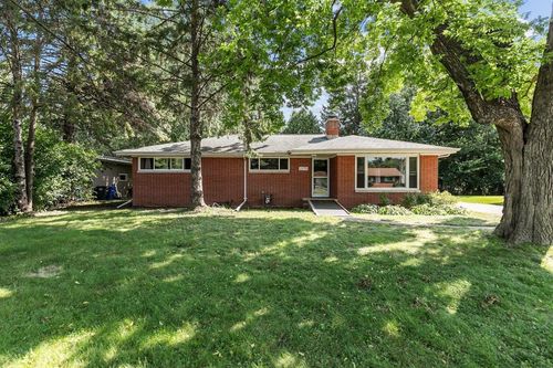 2570 Palisades Lane, FOX CROSSING, WI, 54915 | Card Image