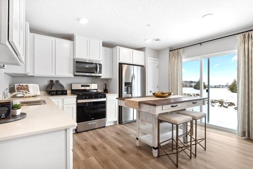 13660 Kaylemore Trl, Rosemount, MN, 55068-2851 | Card Image