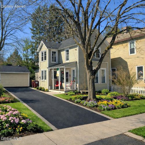 17 Van Dorn St, Saratoga Springs, NY, 12866-1203 | Card Image