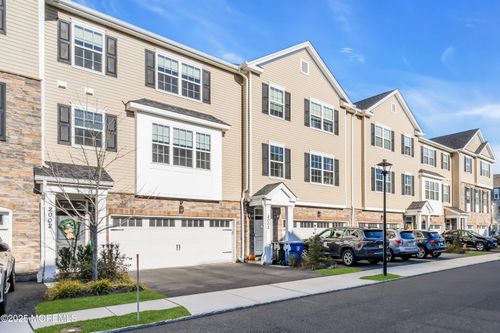 2002 Evans Ln, Middletown, NJ, 07748-1886 | Card Image