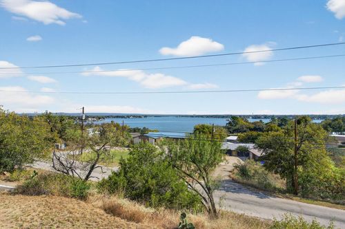 126 Inspiration Dr, Sunrise Beach, TX, 78643-9390 | Card Image