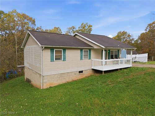 127 Pineview Dr, Marietta, OH, 45750-6703 | Card Image