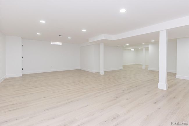 Basement with Open floor plan and UFC insullation throughout. | Image 19