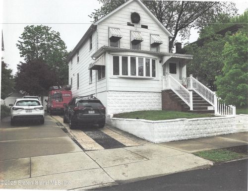 233 Fisher Ave, Staten Island, NY, 10307-1311 | Card Image