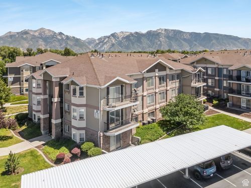 unit-d11-8229 Resaca Dr, Sandy, UT, 84070-2072 | Card Image