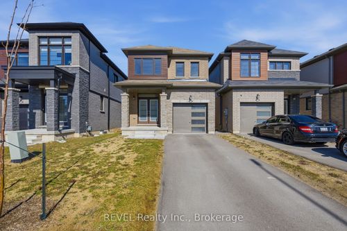179 Vanilla Trail, Thorold, ON, L2V0L2 | Card Image