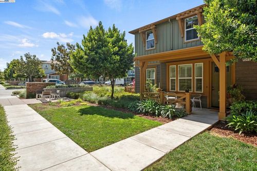 unit-8-454 Persimmon Cmn, Livermore, CA, 94551-6536 | Card Image