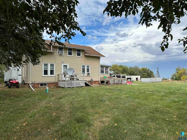 44415 Us Highway 18, House other with 3 bedrooms, 2 bathrooms and null parking in Freeman SD | Image 92