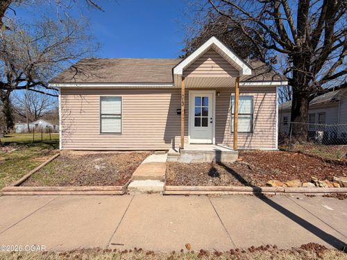 1013 Broadway St, Joplin, MO, 64801-1954 | Card Image