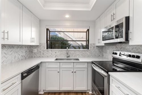 3-1828 Diamond St, San Diego, CA, 92109-3356 | Card Image