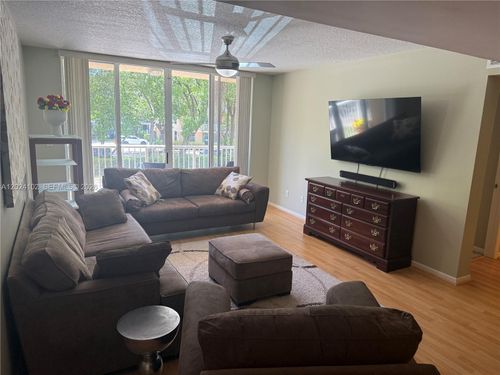 203-619 E Sheridan St, Dania Beach, FL, 33004-5803 | Card Image