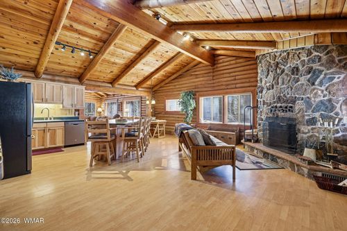 8789 Country Club Dr, Pinetop, AZ, 85935-8309 | Card Image