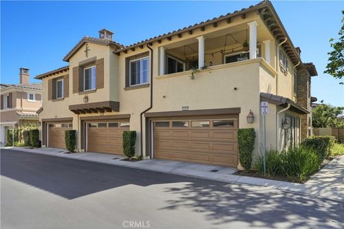 23891 Toscana Dr, Valencia, CA, 91354-3017 | Card Image