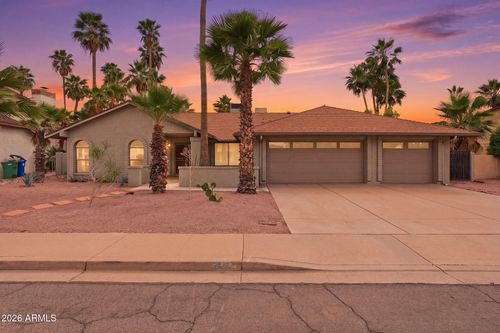 319 E Hackamore St, Mesa, AZ, 85201-2726 | Card Image