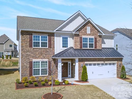 9635 Herringbone Ln Nw, Concord, NC, 28027-8690 | Card Image