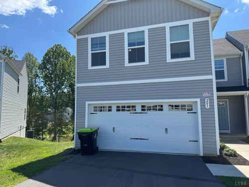 201 Thicket Dr, Lynchburg, VA, 24501-2481 | Card Image