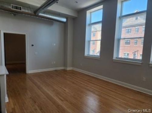 apt-301-17 Anya Ct, Poughkeepsie, NY, 12603-2390 | Card Image