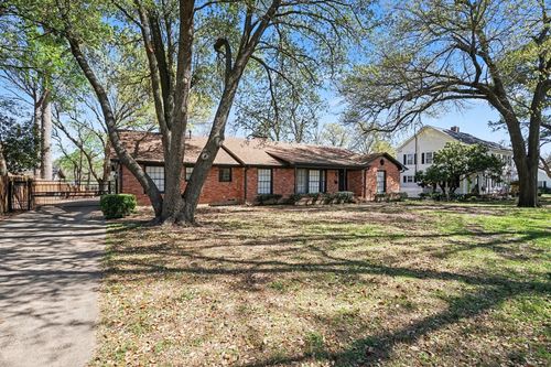 304 Elm Dr, Terrell, TX, 75160-1615 | Card Image