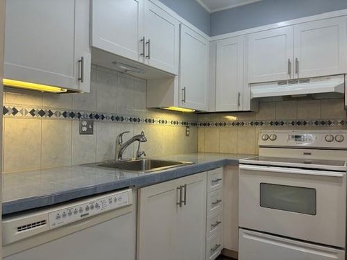 106-2831 Somerset Dr, Lauderdale Lakes, FL, 33311-1968 | Card Image