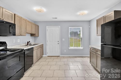 3335 Avalon Ave, Charlotte, NC, 28208-3378 | Card Image