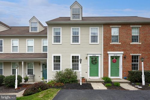 2715 Woodmont Dr, YORK, PA, 17404-7826 | Card Image