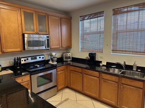 unit-2-590 Amador Ln, West Palm Beach, FL, 33401-8310 | Card Image
