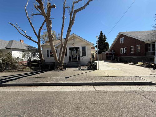 422 M St, Rock Springs, WY, 82901-5407 | Card Image