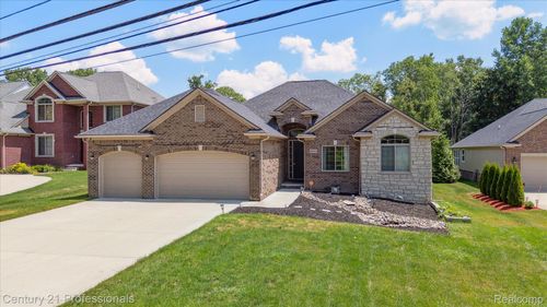 2655 Devondale Road, Rochester Hills, MI, 48309 | Card Image