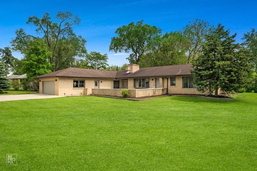 16W721 Red Oak Ave, Bensenville, IL, 60106-2935 | Card Image