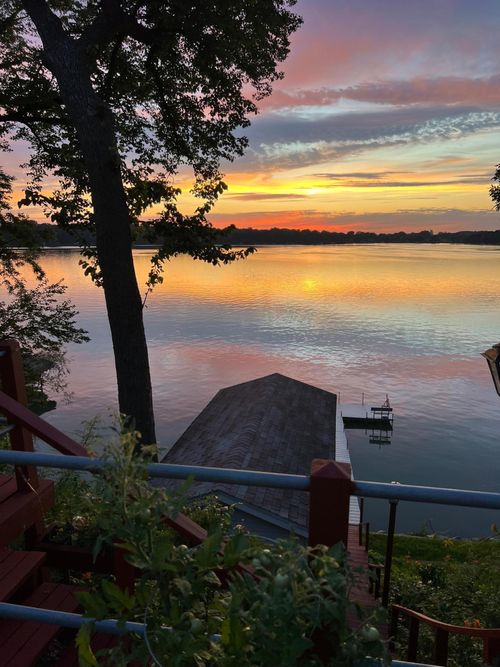 1334 Oak Beach Dr, Fairmont, MN, 56031-3105 | Card Image