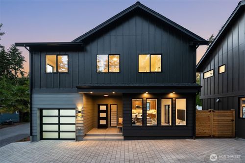 12908 Ne 70th Pl, Kirkland, WA, 98033-8534 | Card Image