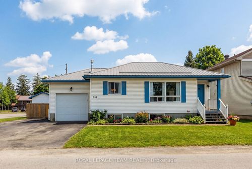 528 George St E, Kemptville, ON, K0G1J0 | Card Image