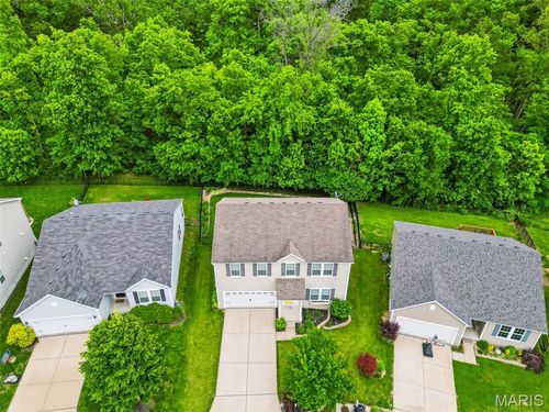 3009 Preston Woods Trl, Lake St Louis, MO, 63367-6515 | Card Image