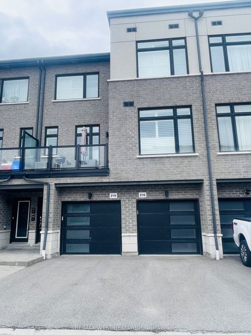 216-2550 Castlegate Cross, Pickering, ON, L1X0G4 | Card Image