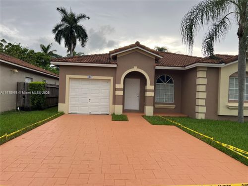 0-9422 Sw 162nd Path, Miami, FL, 33196-4939 | Card Image