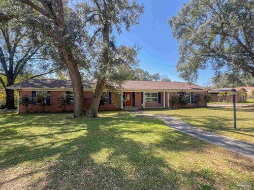 11 Gunn Cir, Pensacola, FL, 32506-5318 | Card Image