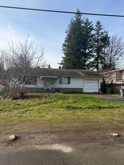 1691 157 St, Surrey, BC, V4A4W3 | Card Image