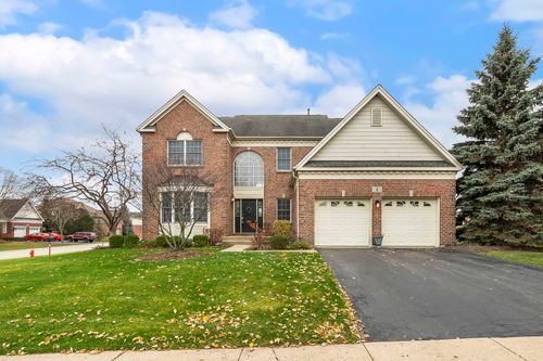 1 Open Pkwy N, Hawthorn Woods, IL, 60047-8435 | Card Image