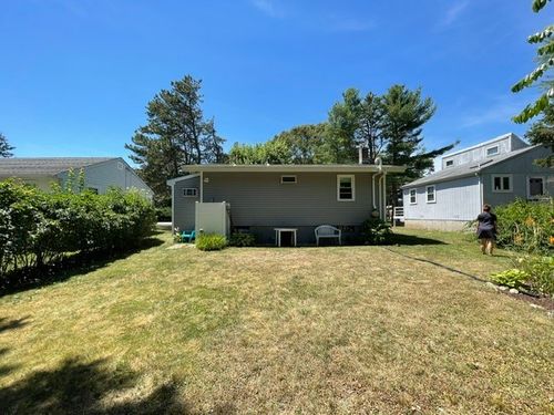 47 Juniper Rd, South Kingstown, RI, 02879-5504 | Card Image