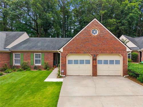 6224 Meadow Run Ct, Peachtree Corners, GA, 30092-4622 | Card Image