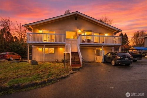 4848 S 170th St, SeaTac, WA, 98188-3256 | Card Image