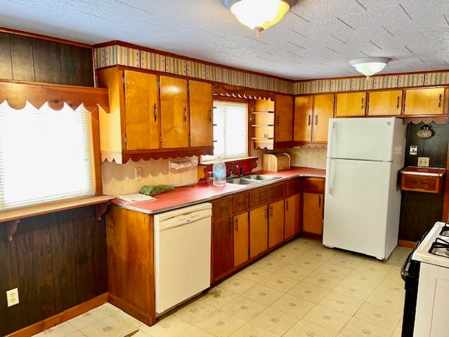 1st Floor Kitchen | Image 5
