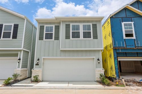 571 Avisa Dr, Kemah, TX, 77565-2197 | Card Image