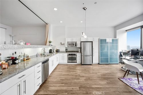 2607-1100 Wilshire Blvd, Los Angeles, CA, 90057-3401 | Card Image